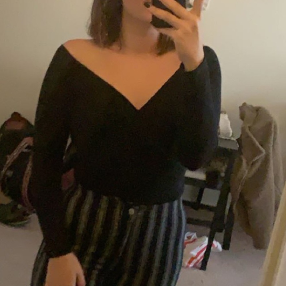 REFORMATION OFF THE SHOULDER TOP